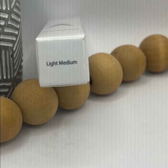 Vkosmetik Eyeshadow Primer - Picture 6 of 6